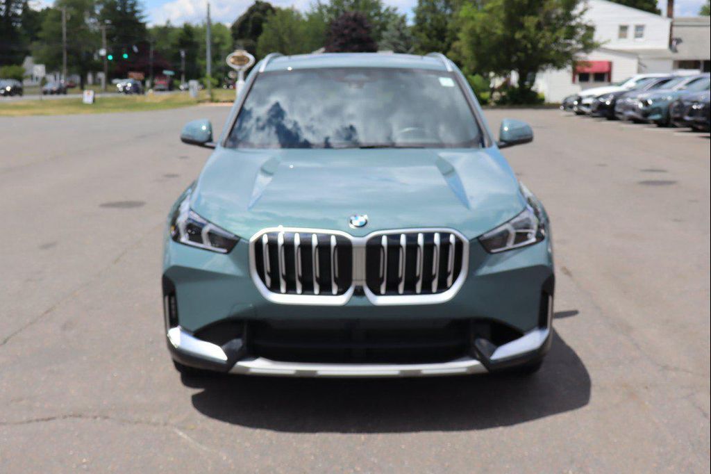 2026 BMW X1 XDRIVE28I photo 3