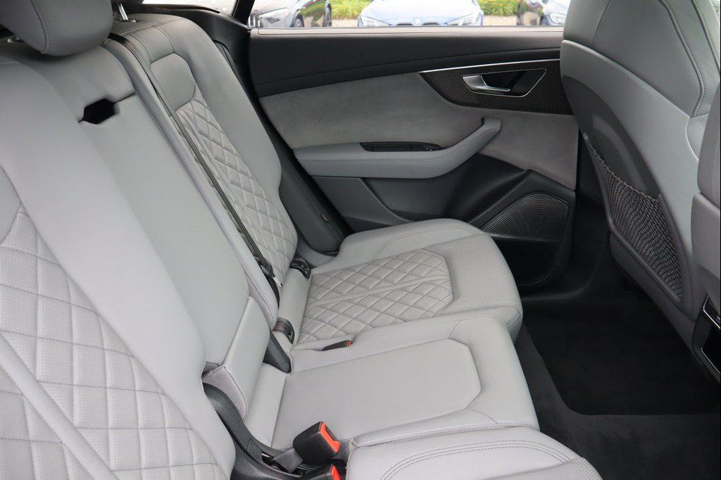 صورة مصغرة 16 لـ 2023 AUDI SQ8 4.0T PRESTIGE