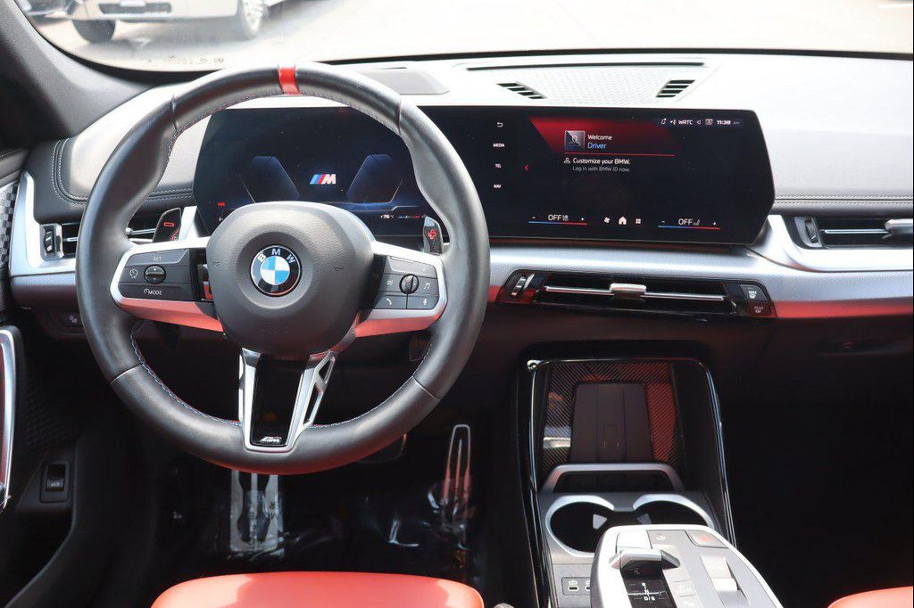صورة 15 لـ 2025 BMW X1 M35I