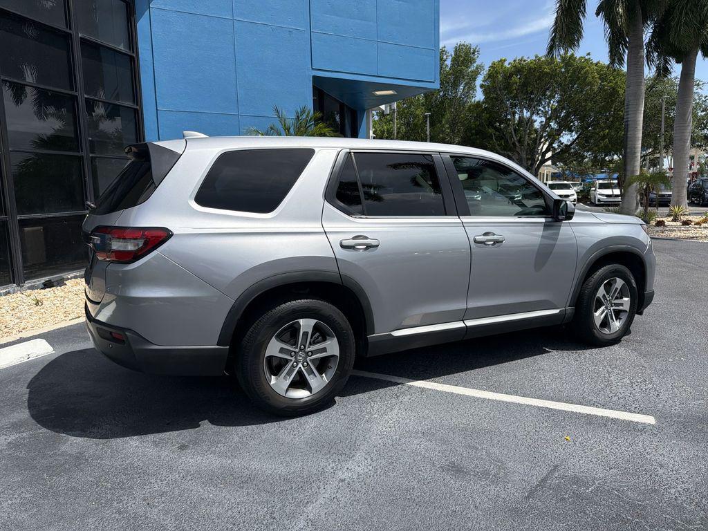 2023 Honda PILOT 2WD EX-L 8 PASSENGER — фото 8