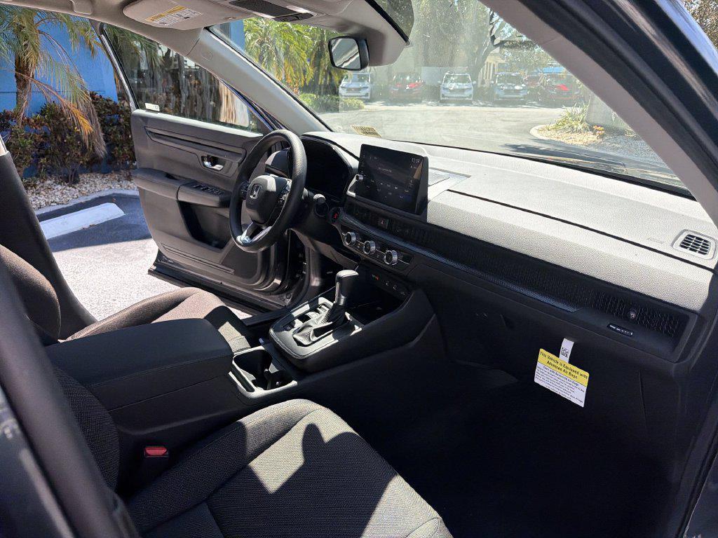 صورة مصغرة 33 لـ 2026 Honda CR-V LX 2WD