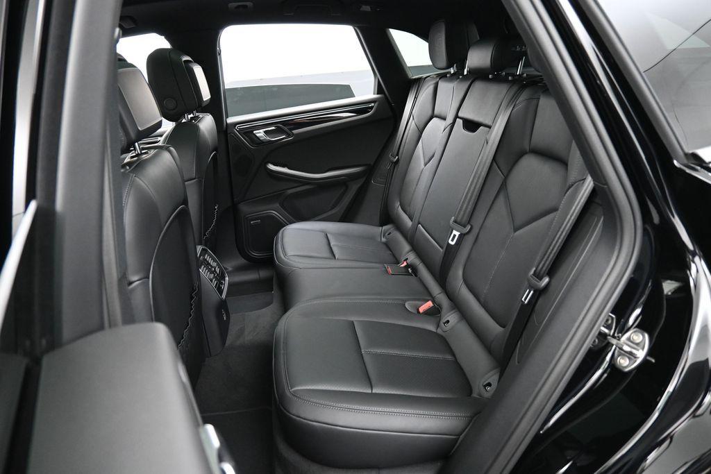 2026 Porsche MACAN BASE — миниатюра 23