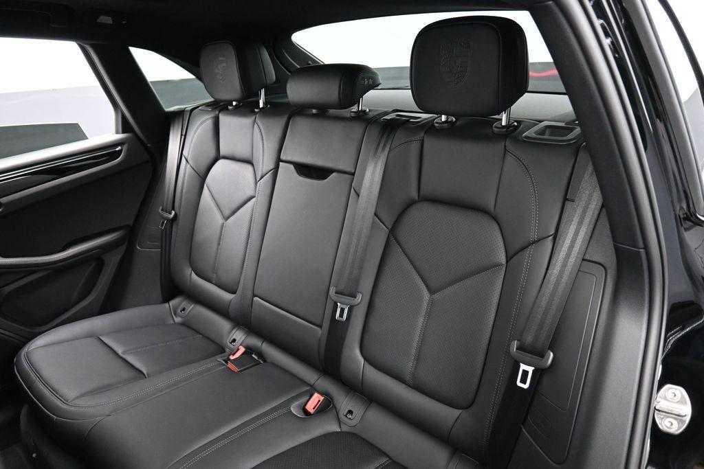 2026 Porsche MACAN BASE — миниатюра 22