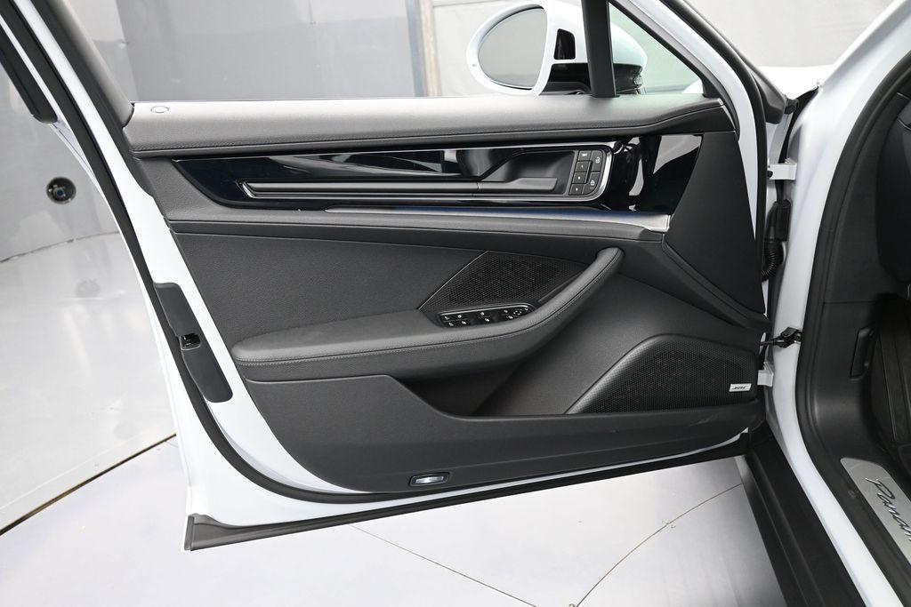 2026 Porsche PANAMERA 4 — миниатюра 14
