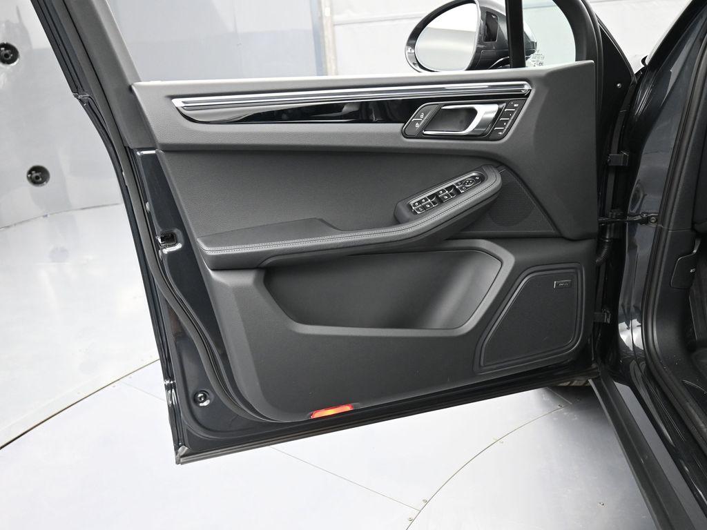 2026 Porsche MACAN 缩略图 14