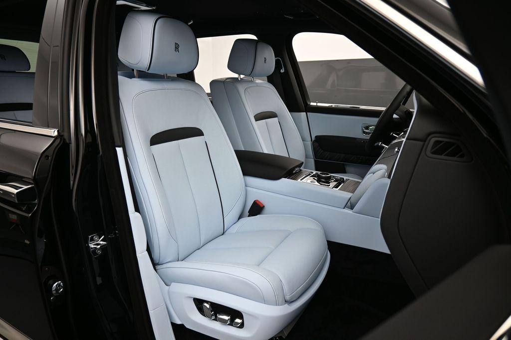 2027 ROLLS-ROYCE CULLINAN — миниатюра 30