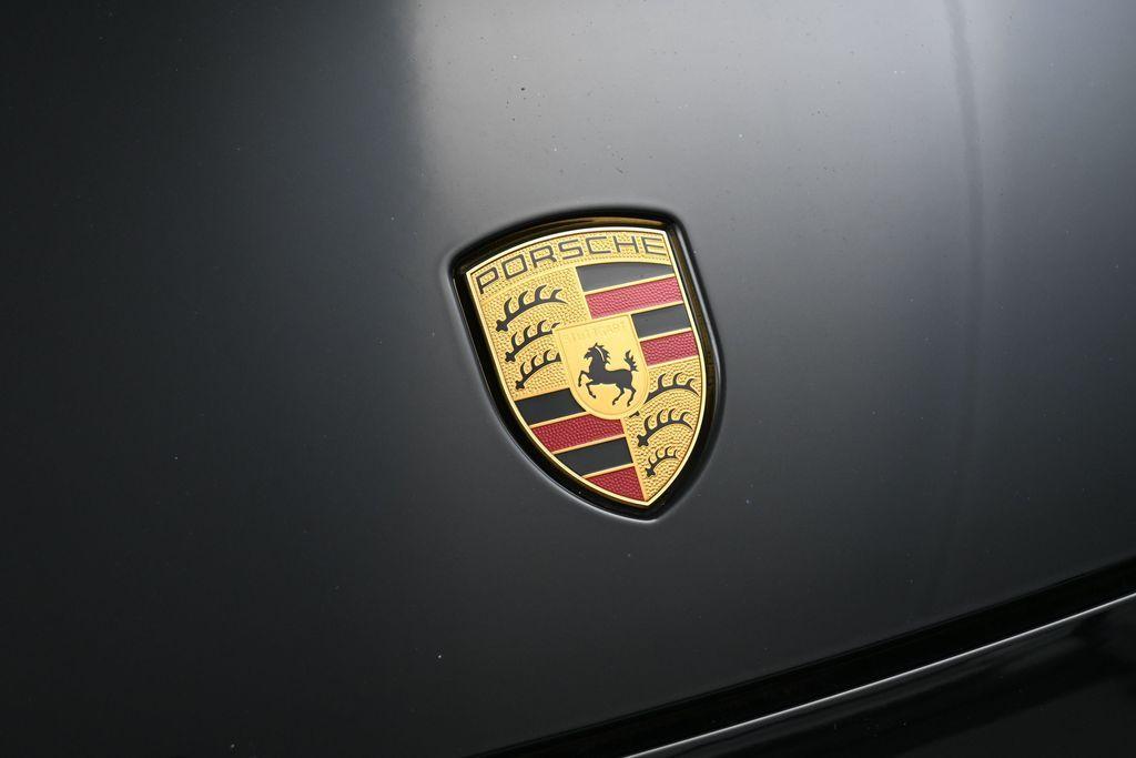 صورة مصغرة 12 لـ 2023 Porsche CAYENNE S PLATINUM EDITION