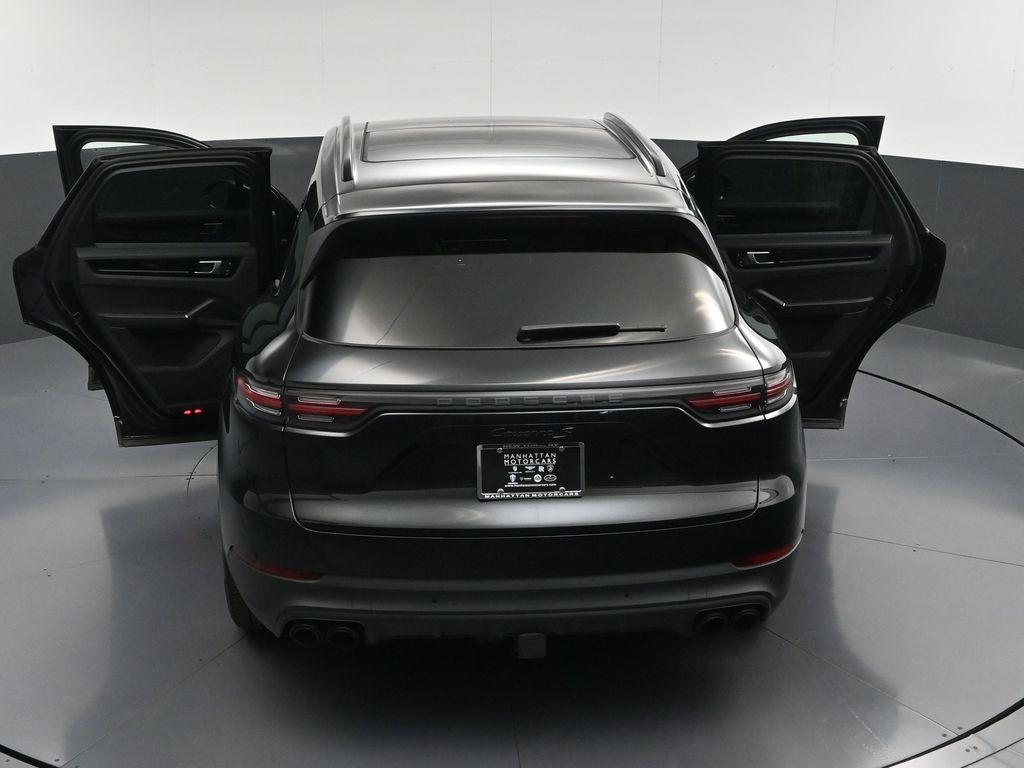 صورة مصغرة 32 لـ 2023 Porsche CAYENNE S PLATINUM EDITION