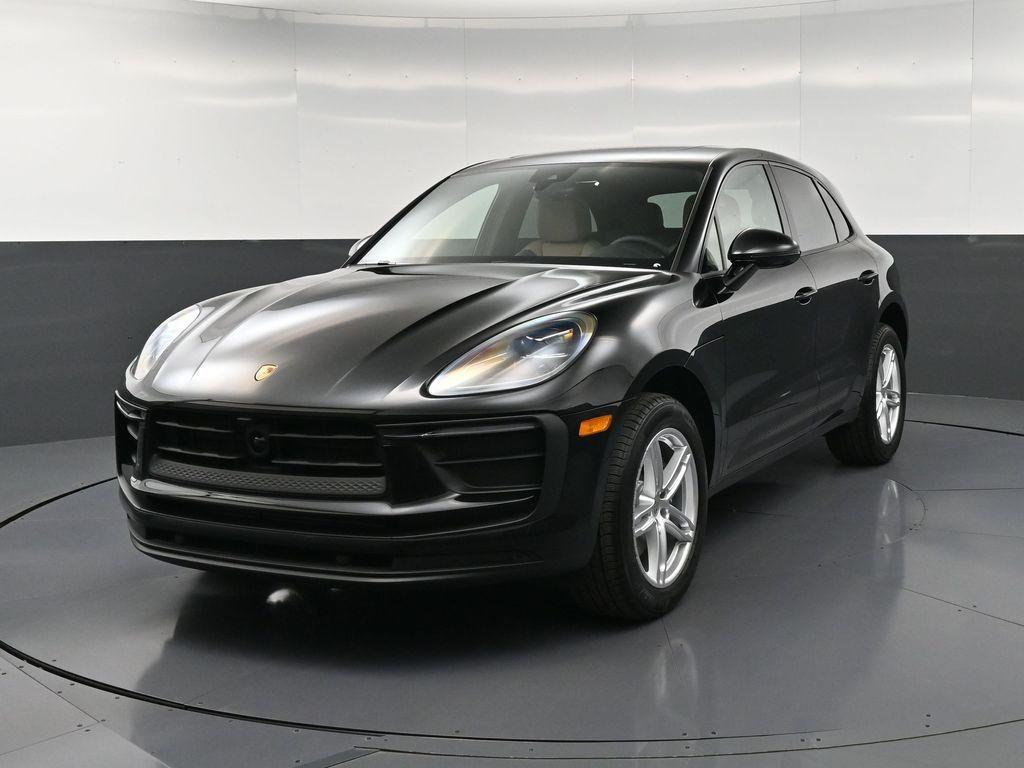 New 2026 Porsche Macan Base