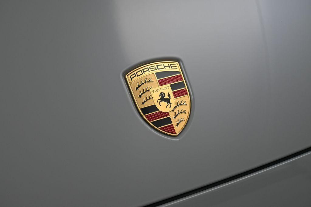 2026 Porsche CAYENNE BASE 缩略图 12