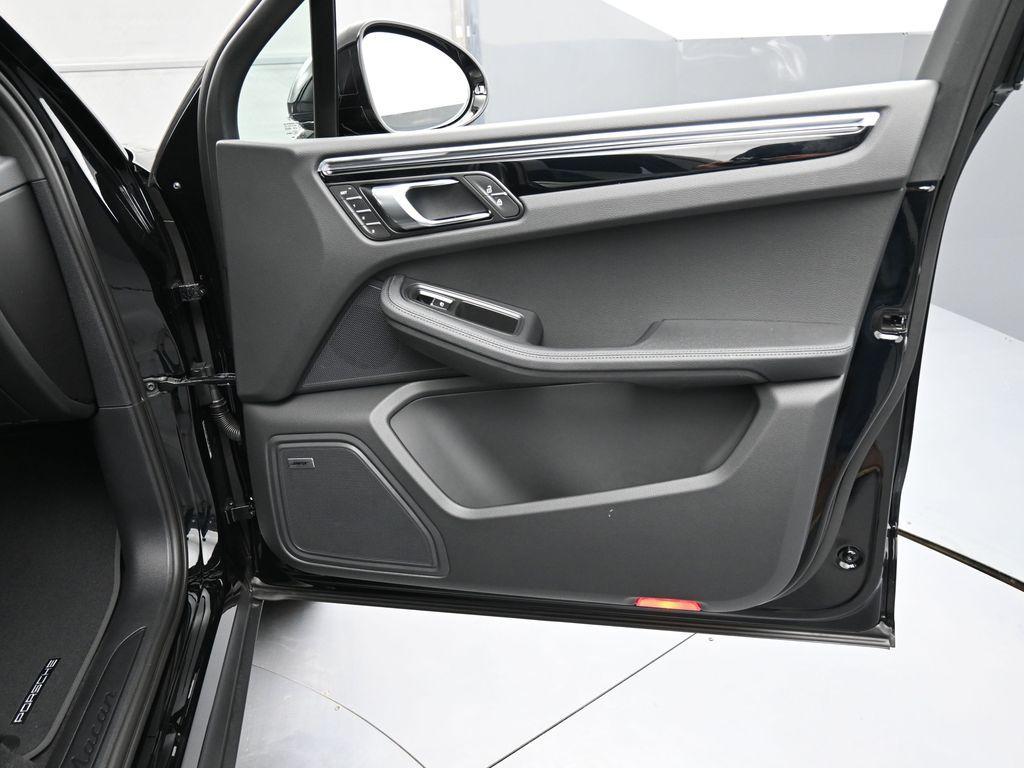 صورة مصغرة 27 لـ 2026 Porsche MACAN