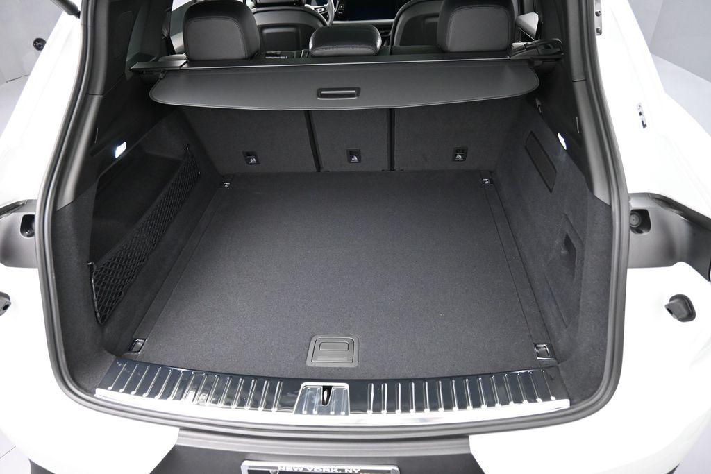 صورة مصغرة 31 لـ 2026 Porsche CAYENNE BASE
