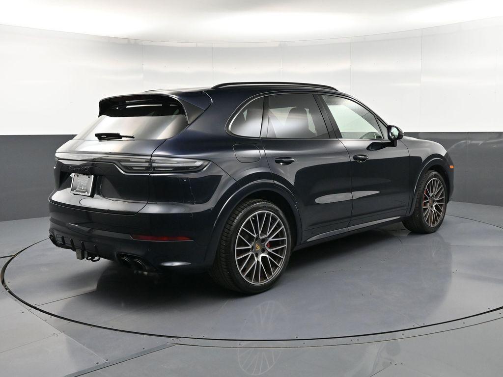 PORSCHE CAYENNE GTS - 7
