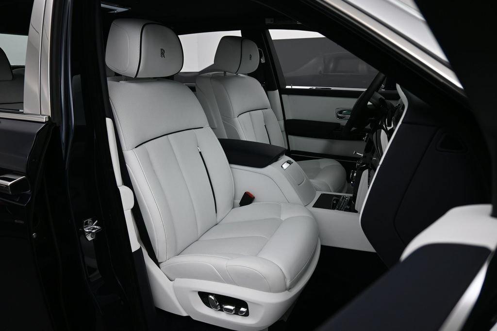 2027 ROLLS-ROYCE PHANTOM 缩略图 31