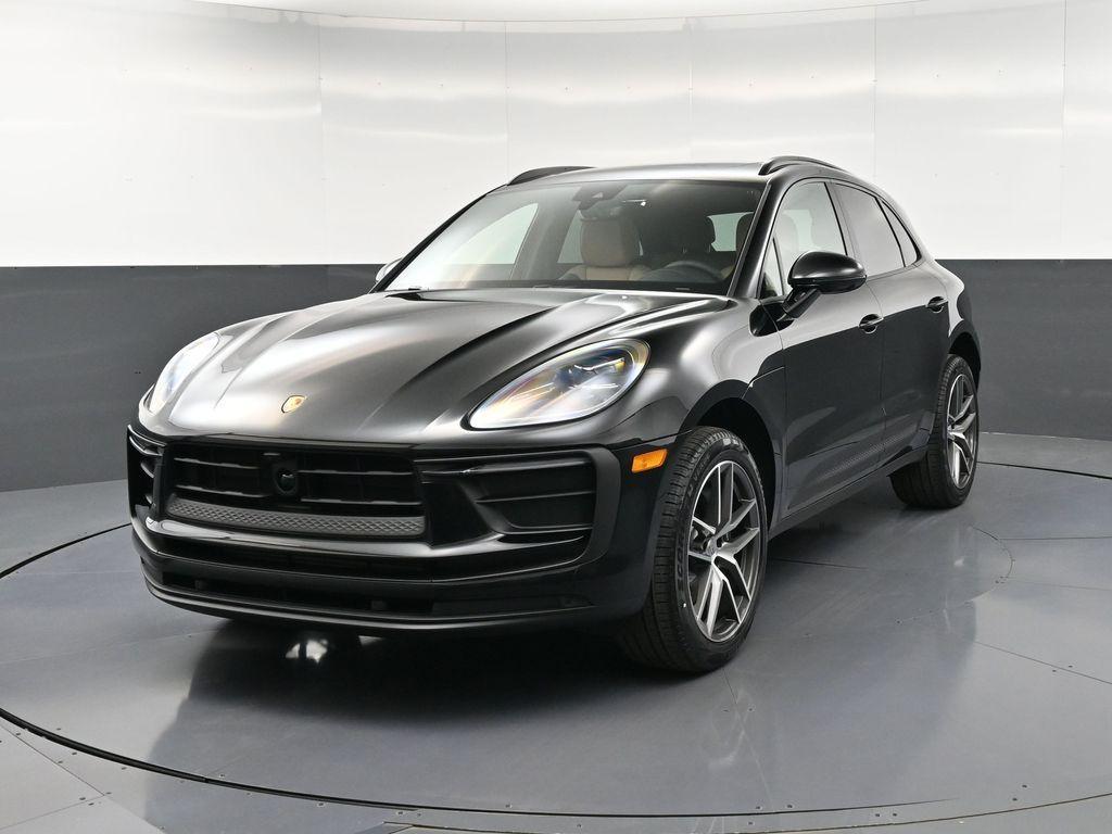 New 2026 Porsche Macan Base