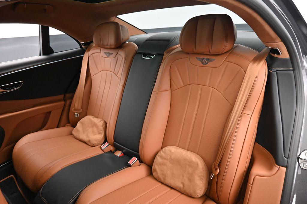 صورة 22 لـ 2024 Bentley FLYING SPUR