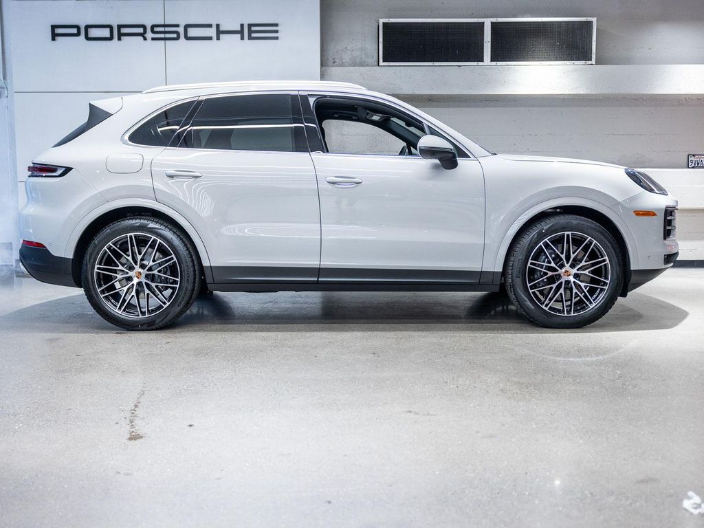 PORSCHE CAYENNE - 9