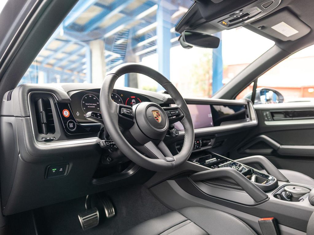 صورة 4 لـ 2026 Porsche CAYENNE S