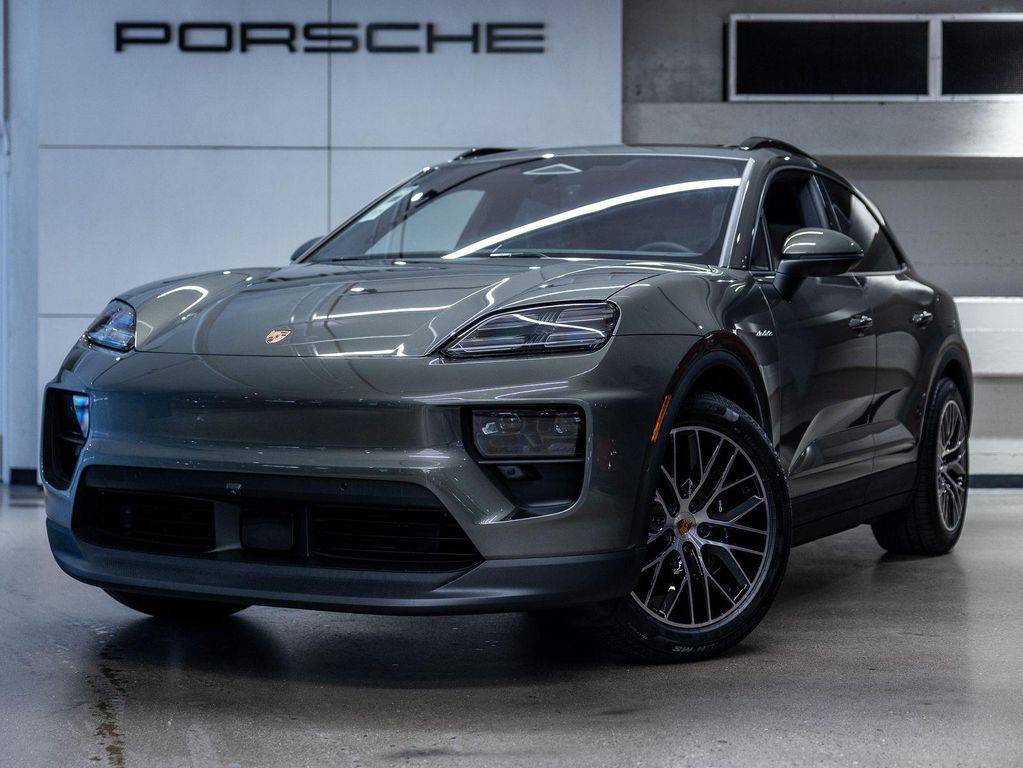 New 2026 Porsche Macan Macan Electric
