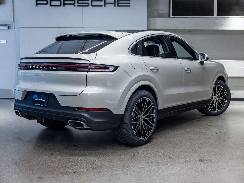 PORSCHE CAYENNE - 8