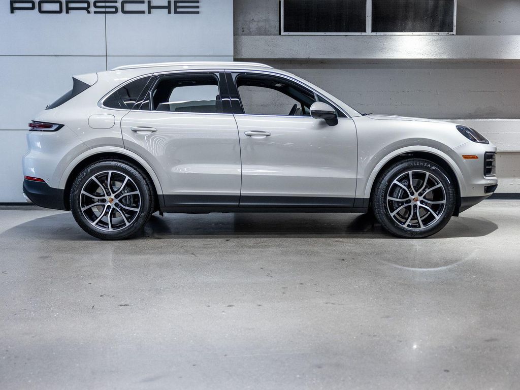 PORSCHE CAYENNE - 9