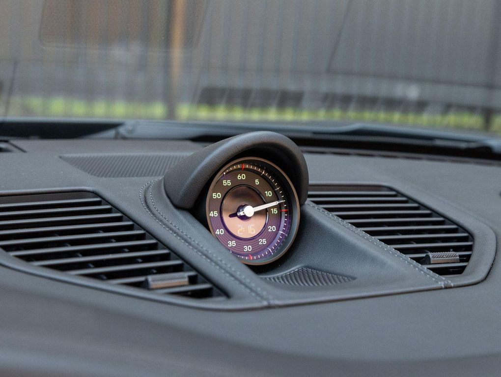 2026 Porsche 911 CARRERA 4 GTS — миниатюра 26