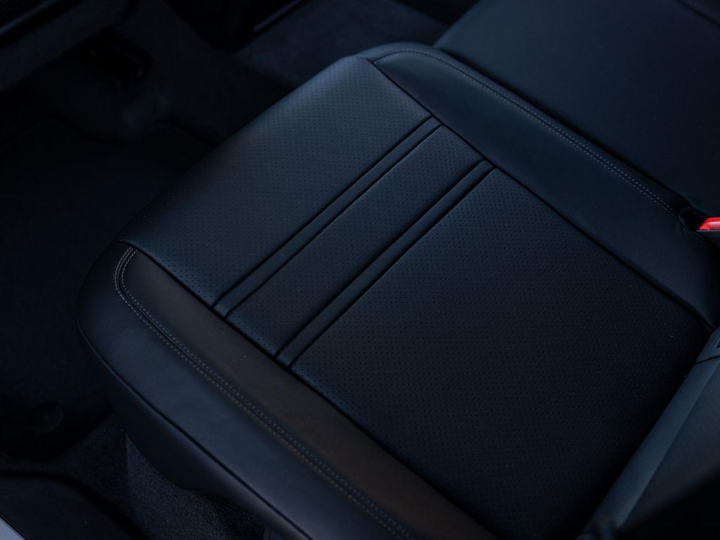 صورة مصغرة 31 لـ 2026 Porsche CAYENNE