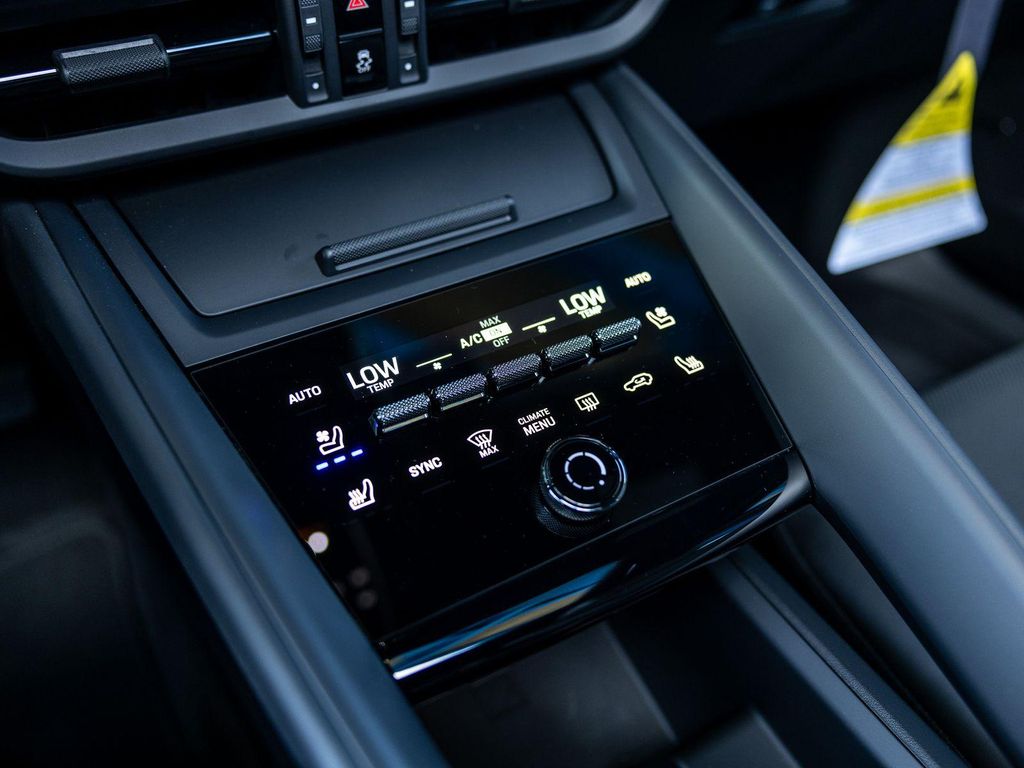 2025 Porsche MACAN MACAN ELECTRIC 照片 32
