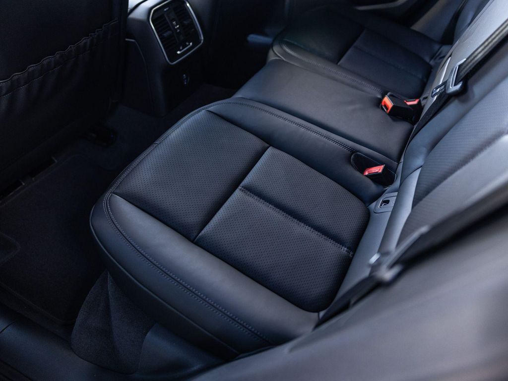 2026 Porsche MACAN 缩略图 43