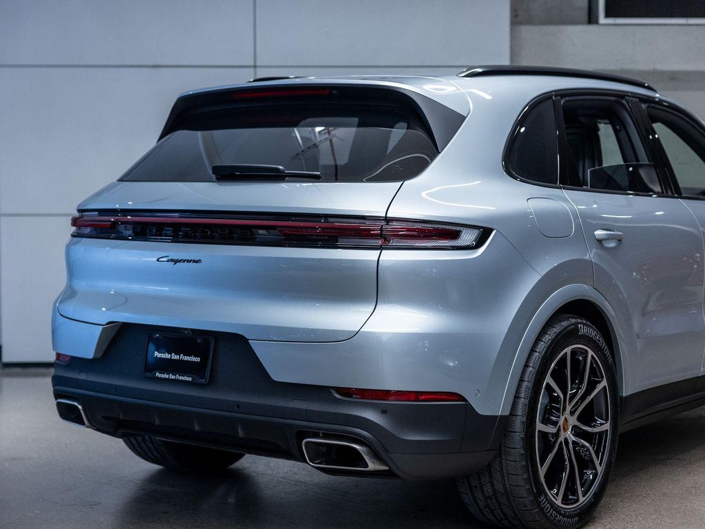 صورة مصغرة 25 لـ 2026 Porsche CAYENNE