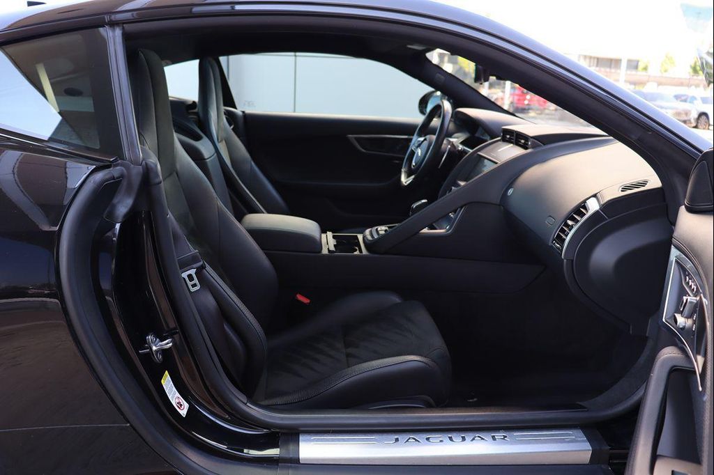 2021 Jaguar F-TYPE P300 RWD AUTOMATIC — миниатюра 28