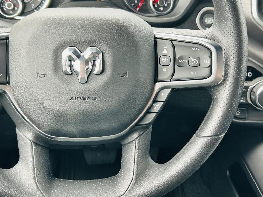 2026 RAM 1500 BIG HORN — миниатюра 16