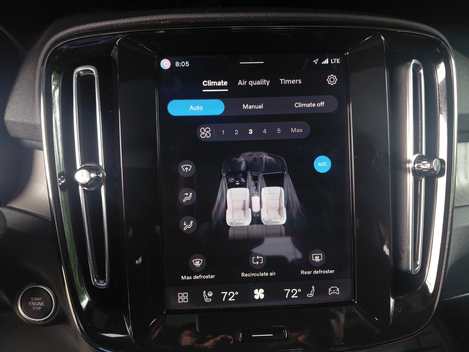 2025 Volvo XC40 B5 ULTRA DARK THEME — миниатюра 13