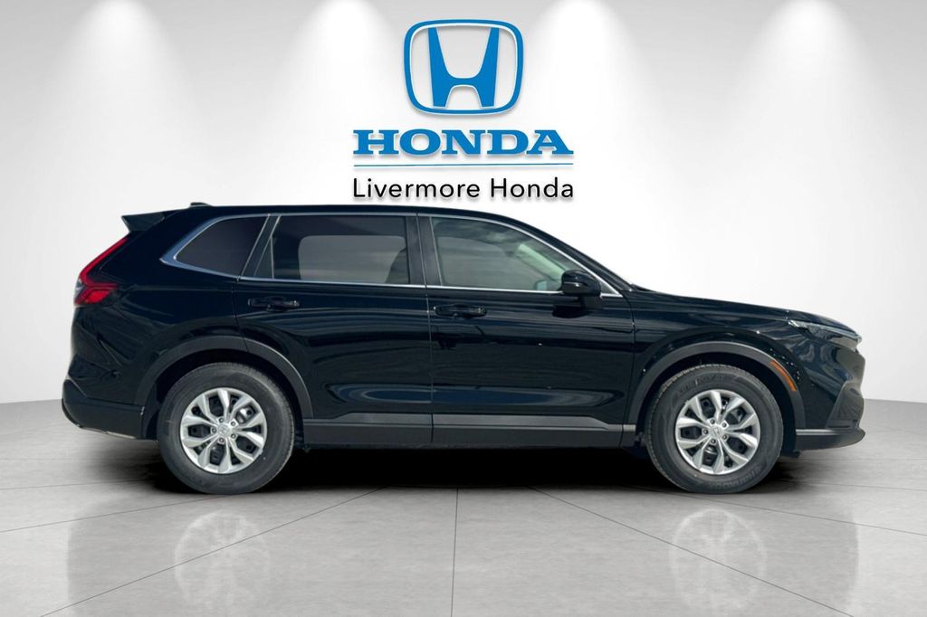 صورة 7 لـ 2026 Honda CR-V LX 2WD