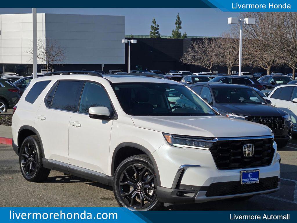 New 2025 Honda Pilot Touring 8-Passenger
