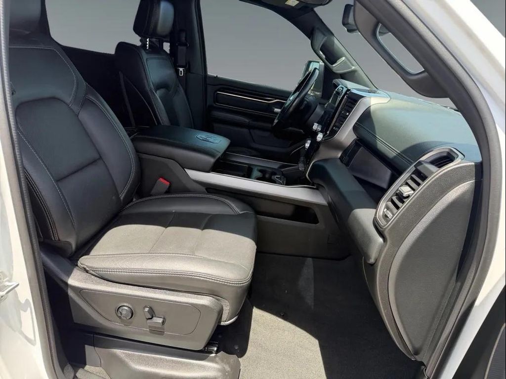 2020 RAM 1500 REBEL — миниатюра 15