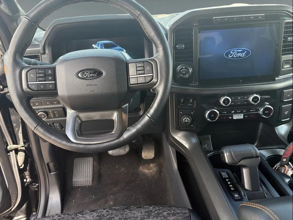 صورة 10 لـ 2024 FORD F-150 TREMOR