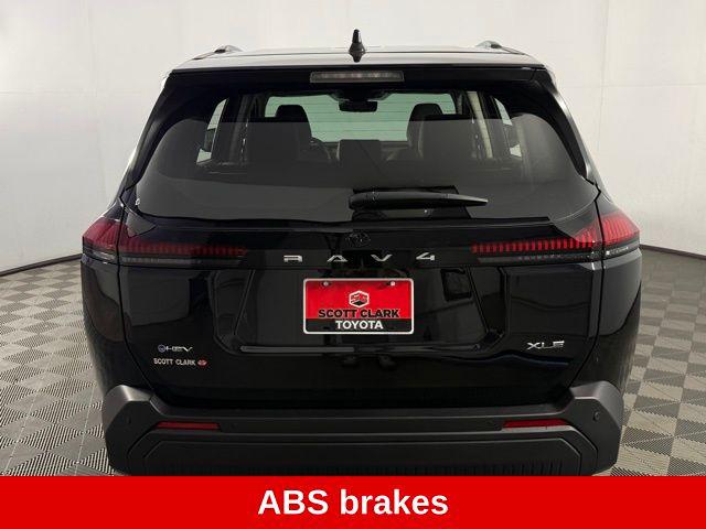 TOYOTA RAV4 - 7