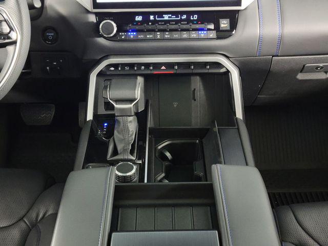 2025 Toyota SEQUOIA PLATINUM — миниатюра 27