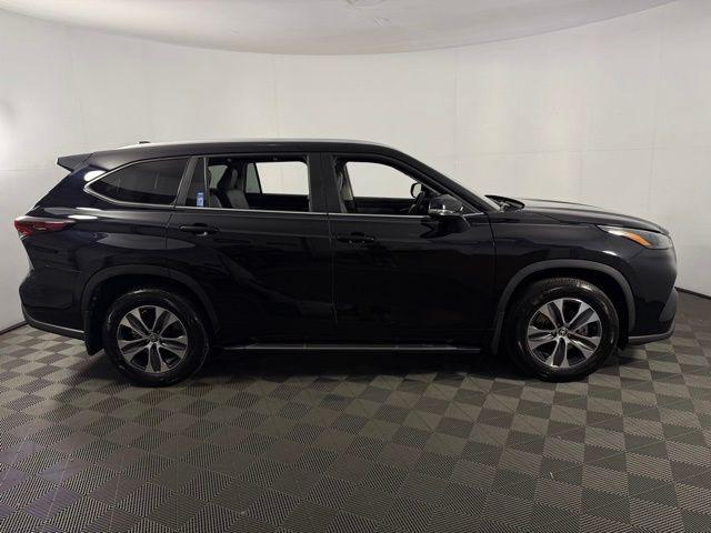 TOYOTA HIGHLANDER - 10