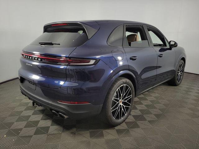 صورة 8 لـ 2025 Porsche CAYENNE