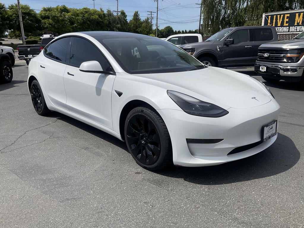 TESLA MODEL 3 LONG RANGE - 1