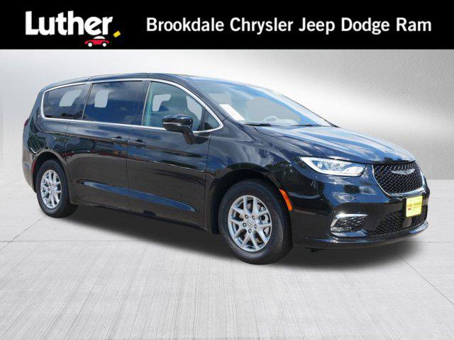 New 2026 Chrysler Pacifica L