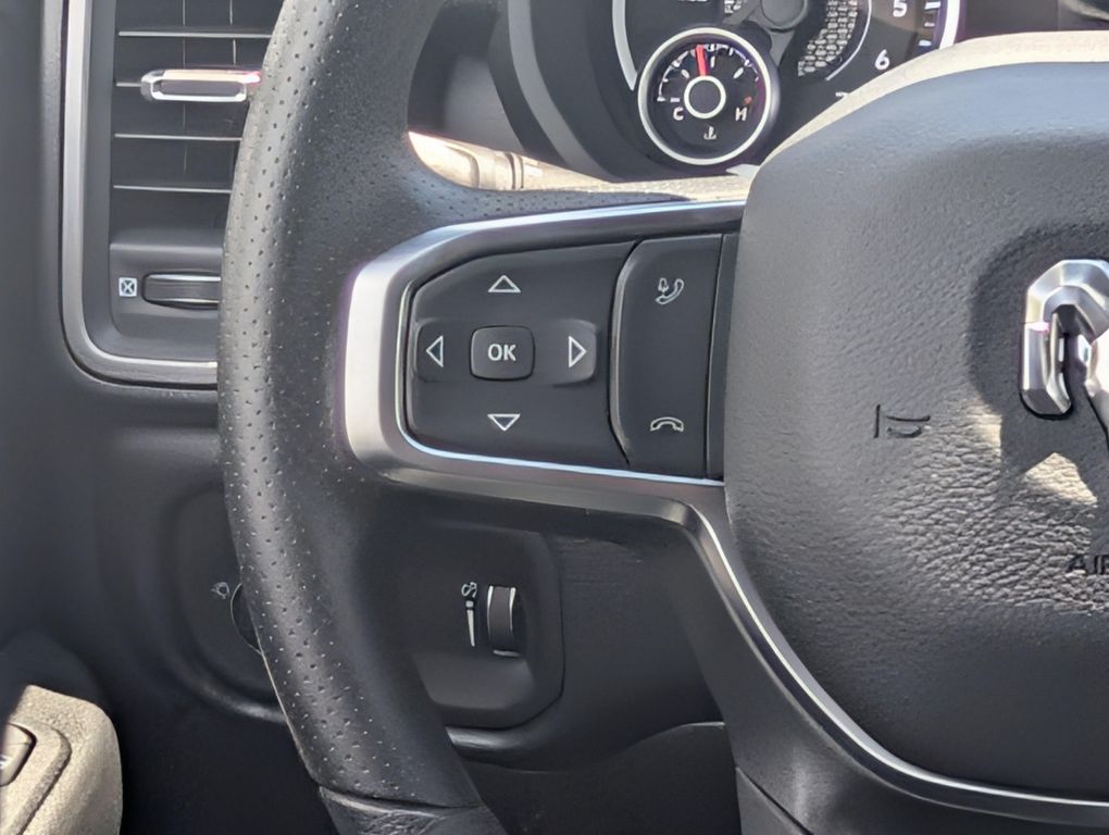 2026 RAM 3500 TRADESMAN CREW CAB 4X4 6'4' BOX — миниатюра 13