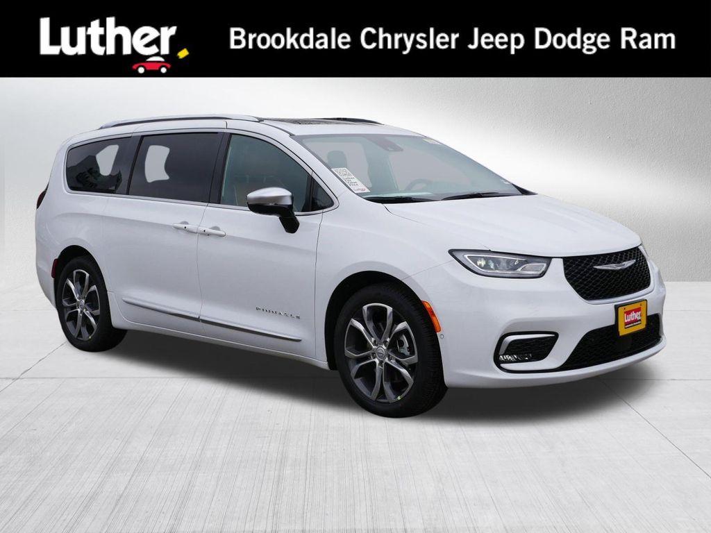 New 2026 Chrysler Pacifica L