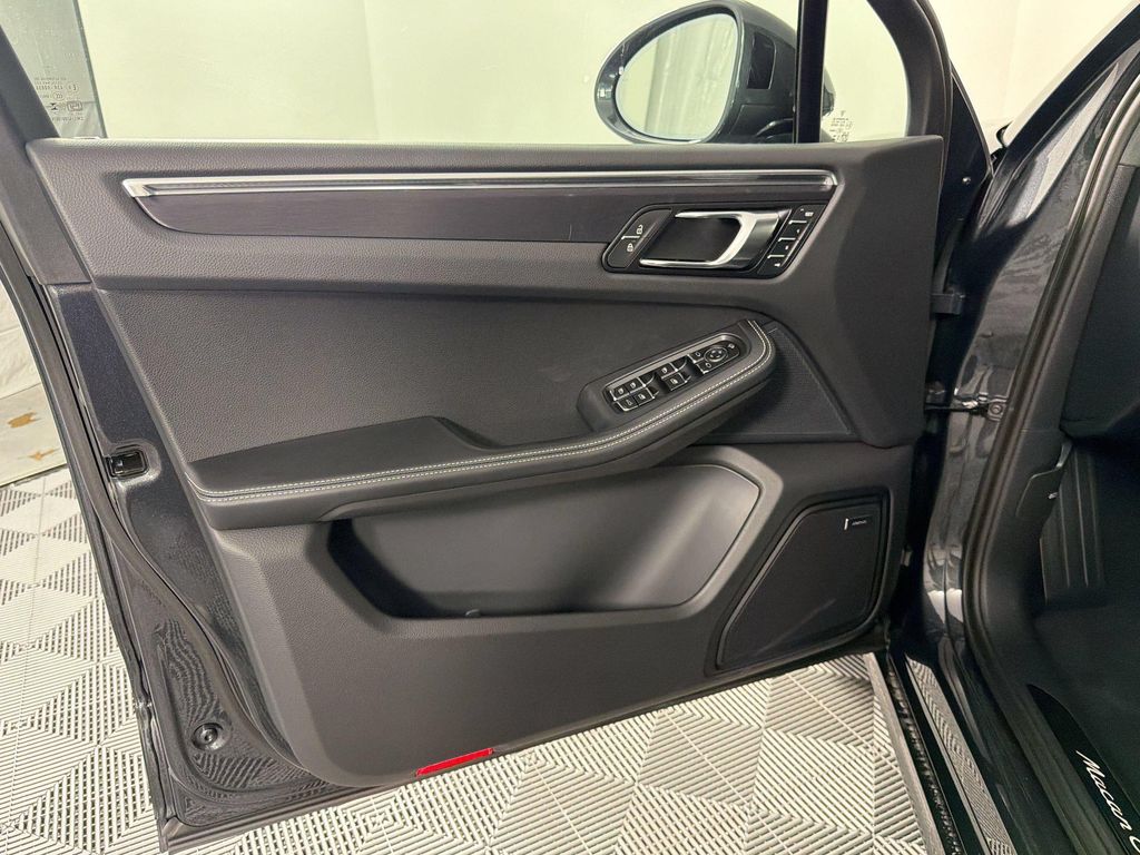 2026 Porsche MACAN MACAN GTS 缩略图 26