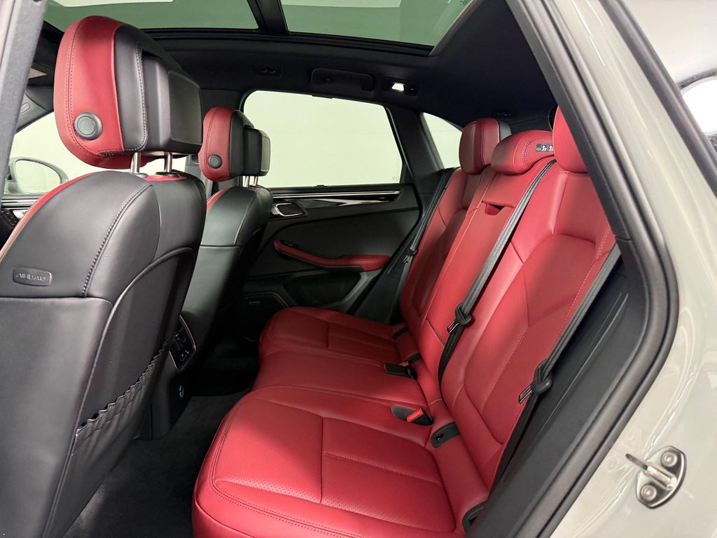 2026 Porsche MACAN 缩略图 18