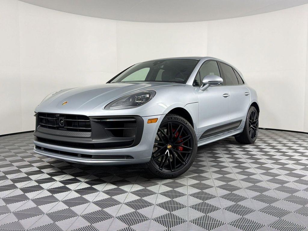 New 2026 Porsche Macan Macan GTS