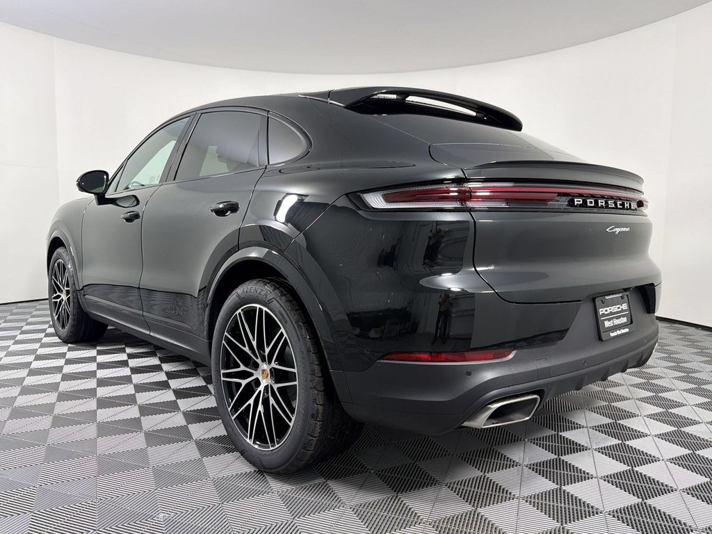صورة 3 لـ 2026 Porsche CAYENNE