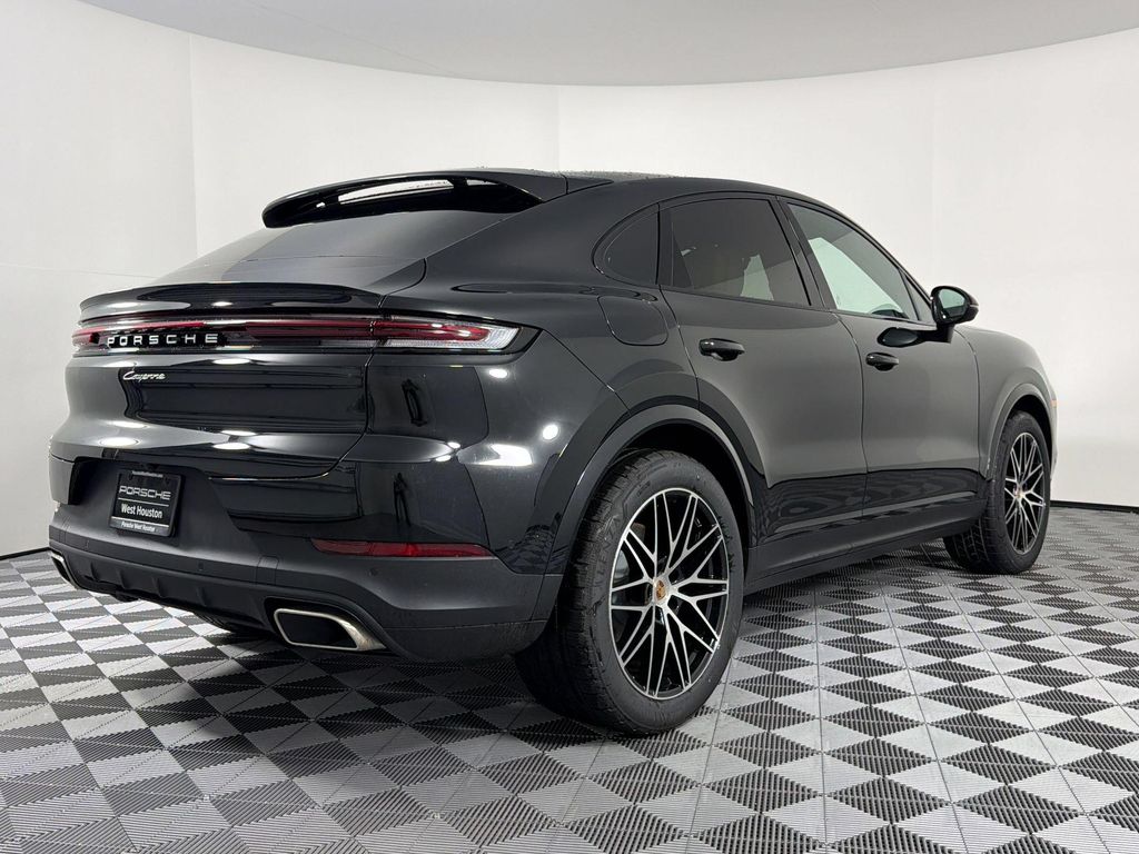 صورة 9 لـ 2026 Porsche CAYENNE